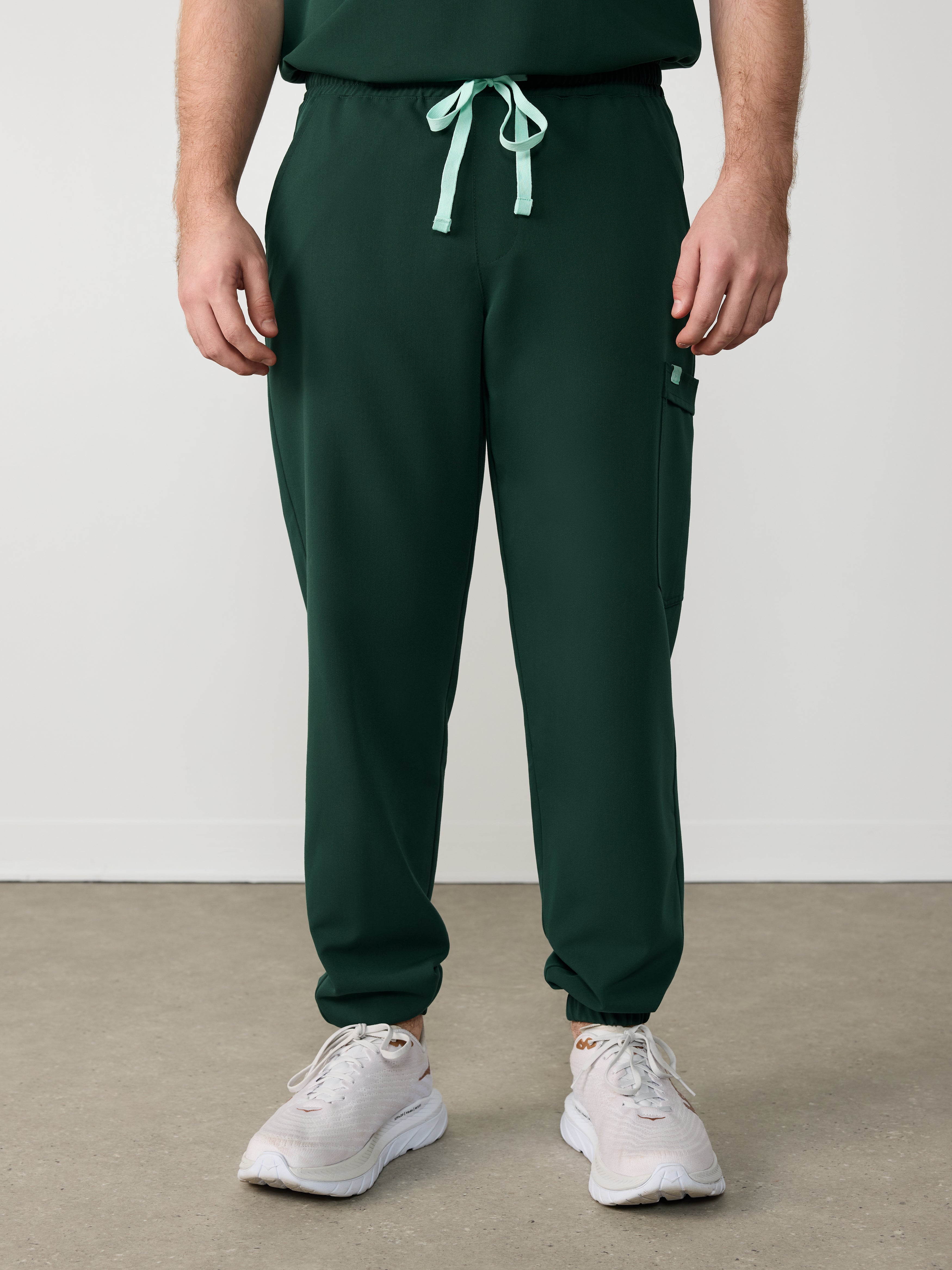 WILLIAM RE-GARDE™ - FOREST GREEN - Men's Jogger Pants - SILVADUR™ - Image 3