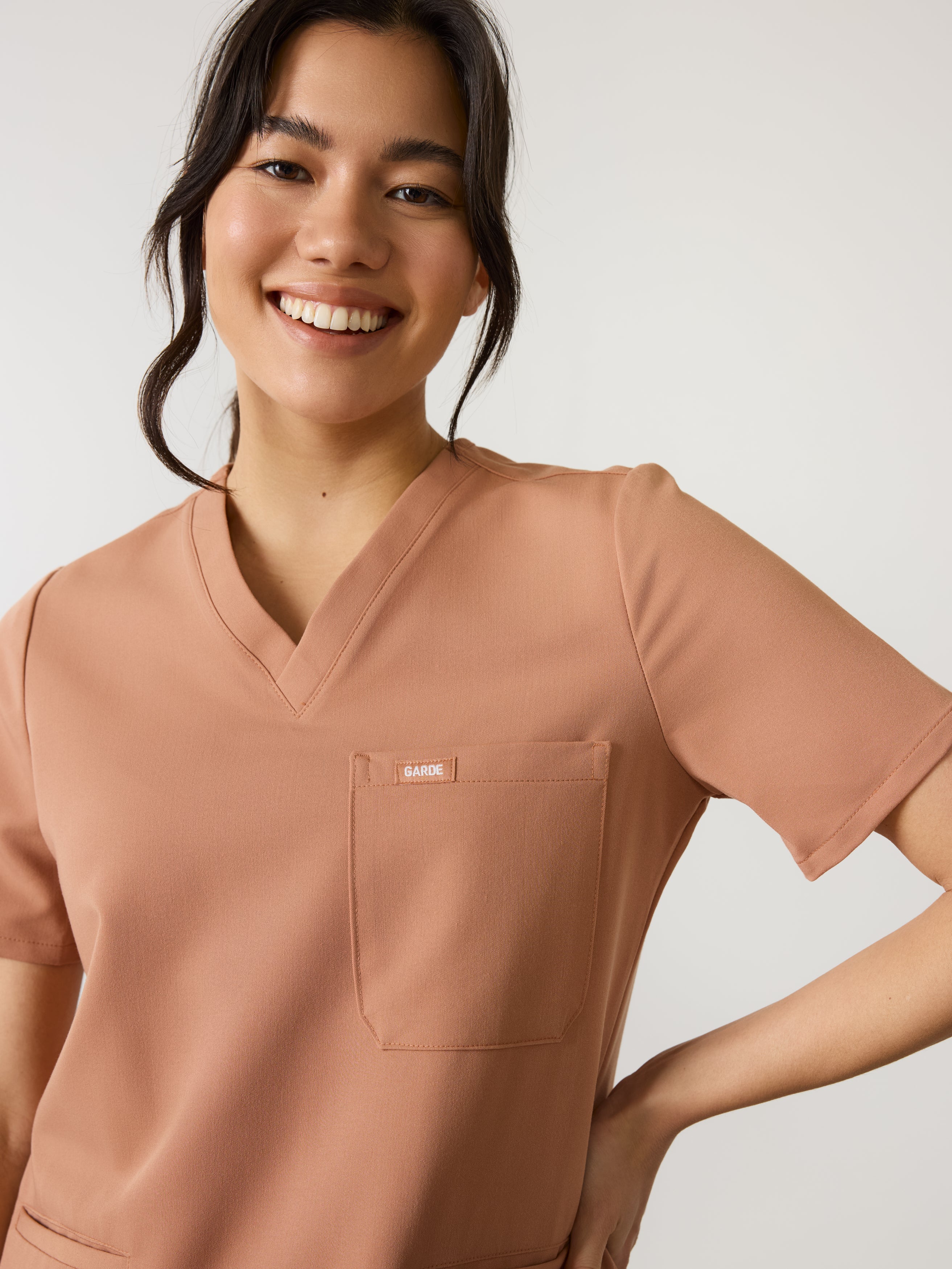 LIV RE-GARDE™ - MOCHA - Three Pockets Scrub Top - SILVADUR™ - Image 3