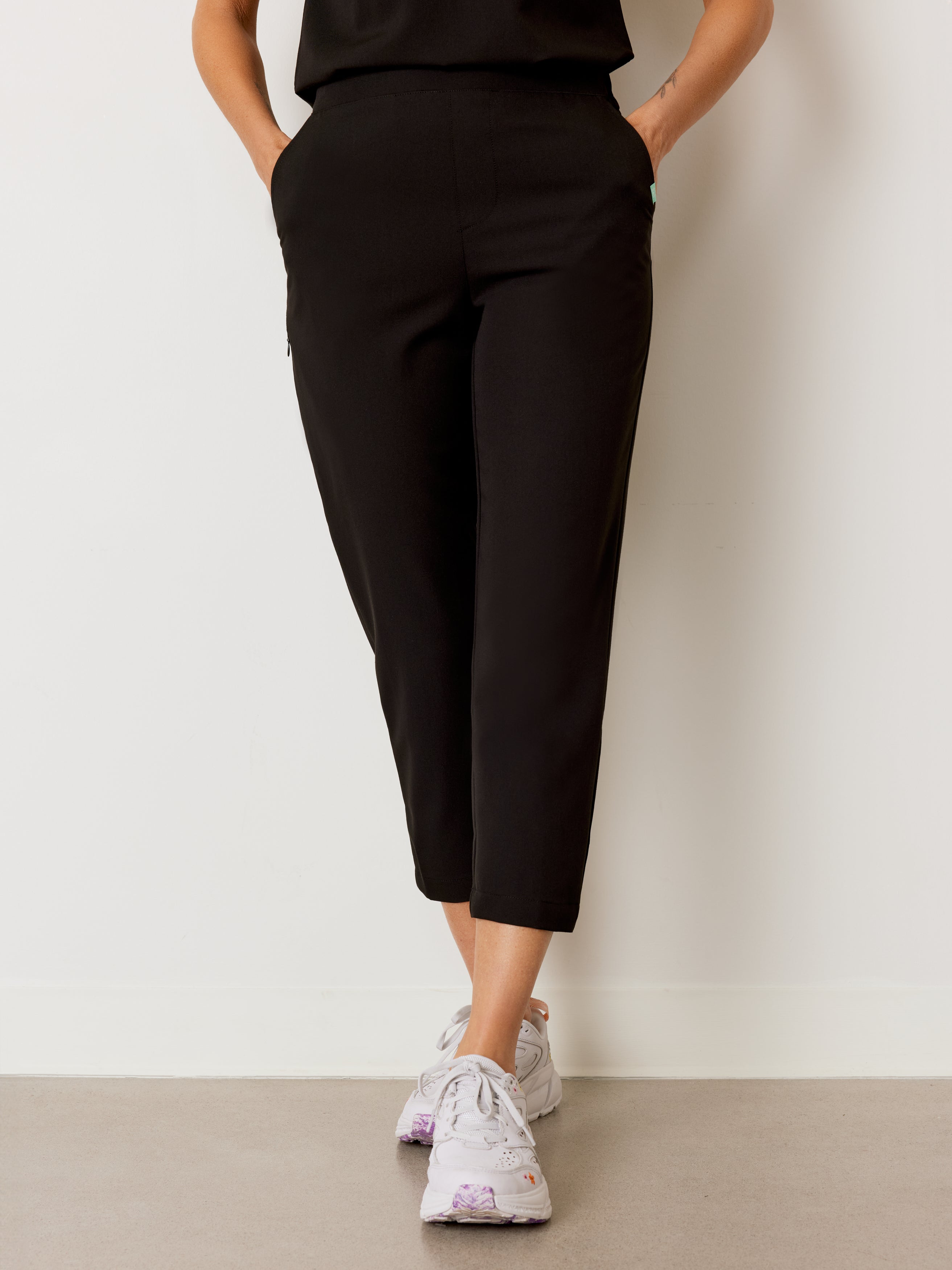 EVA RE-GARDE™ - BLACK - 7/8 Scrub Pants - SILVADUR™ - Image 2