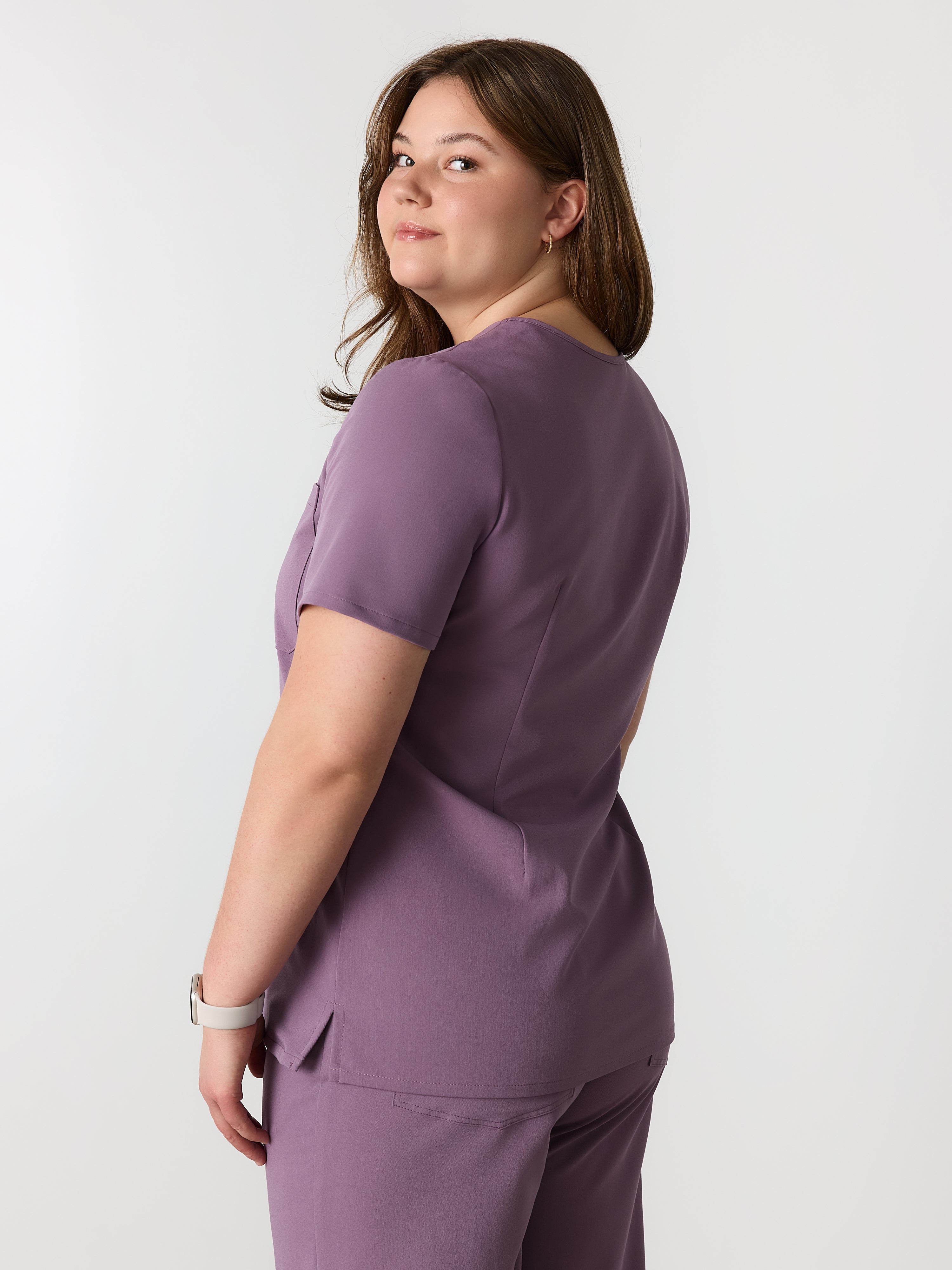 LIV RE-GARDE™ - DUSTY PURPLE - Three Pockets Scrub Top - SILVADUR™ - Image 3