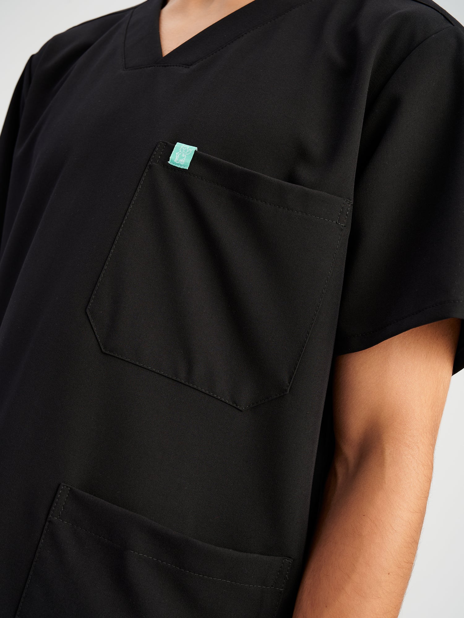 ZACK RE-GARDE™ - MIDNIGHT BLACK - Three Pockets Men's Scrub Top - Final Sale - Image 3