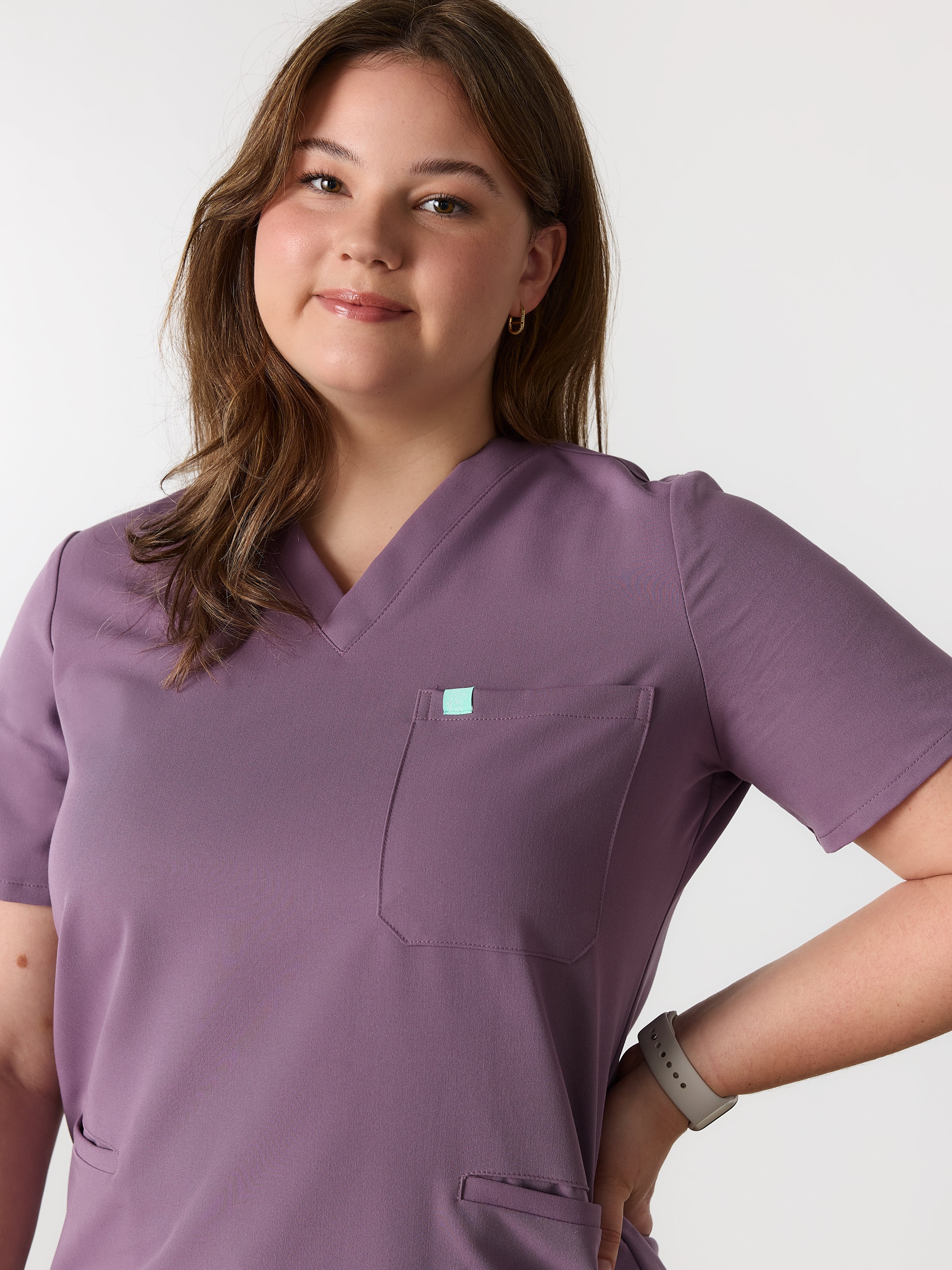 LIV RE-GARDE™ - DUSTY PURPLE - Three Pockets Scrub Top - SILVADUR™ - Image 2