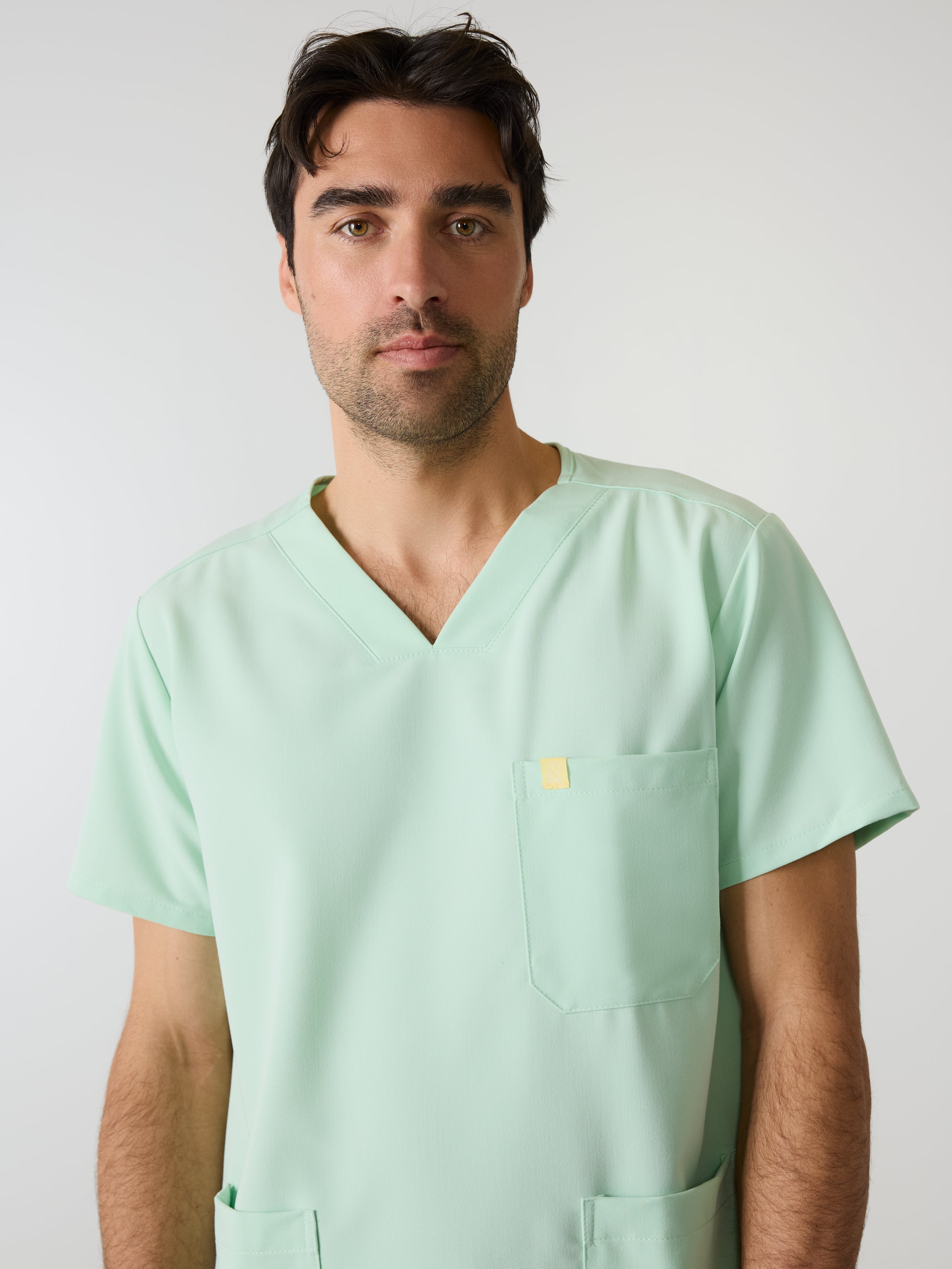 ZACK RE-GARDE™ - MISTY MINT - Three Pockets Men's Scrub Top - SILVADUR™ - Image 3