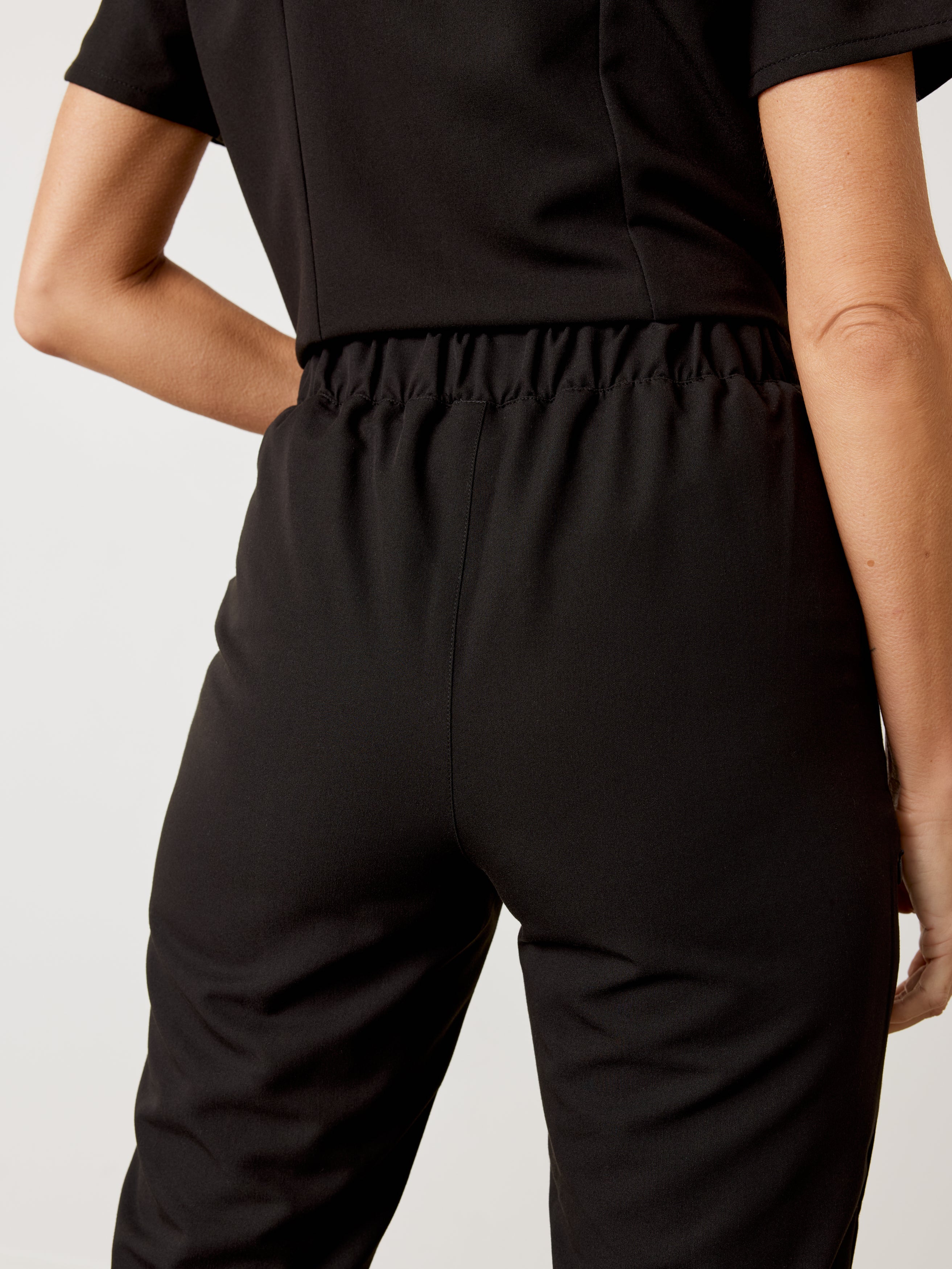 EVA RE-GARDE™ - BLACK - 7/8 Scrub Pants - SILVADUR™ - Image 3