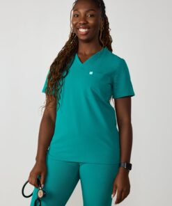 GABRIELLE RE-GARDE™ - ARCTIC MINT - One Pocket Scrub Top - SILVADUR™