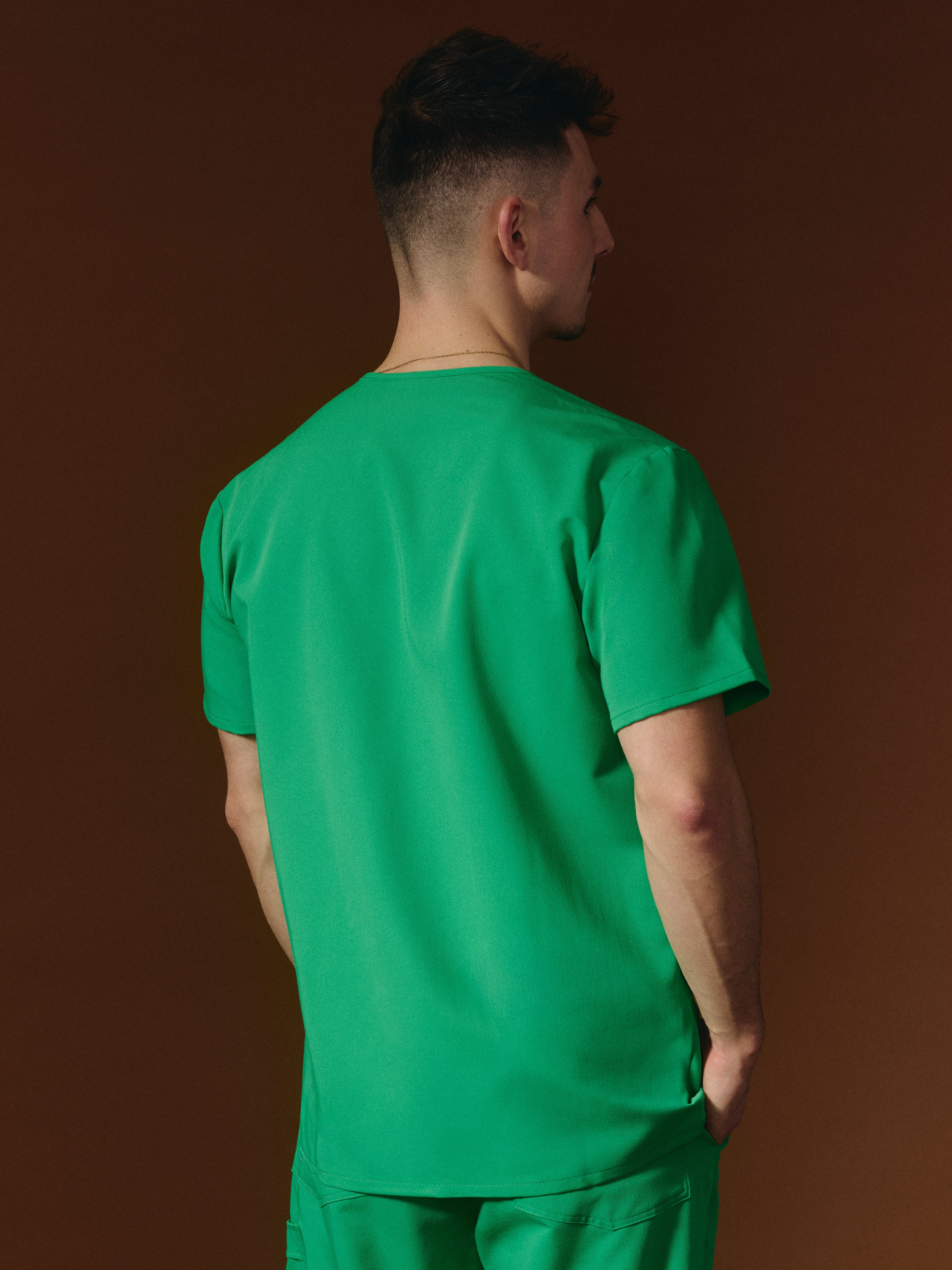ZACK RE-GARDE™ - G-M x PONY GREEN - Three Pockets Men's Scrub Top - SILVADUR™ - Image 3