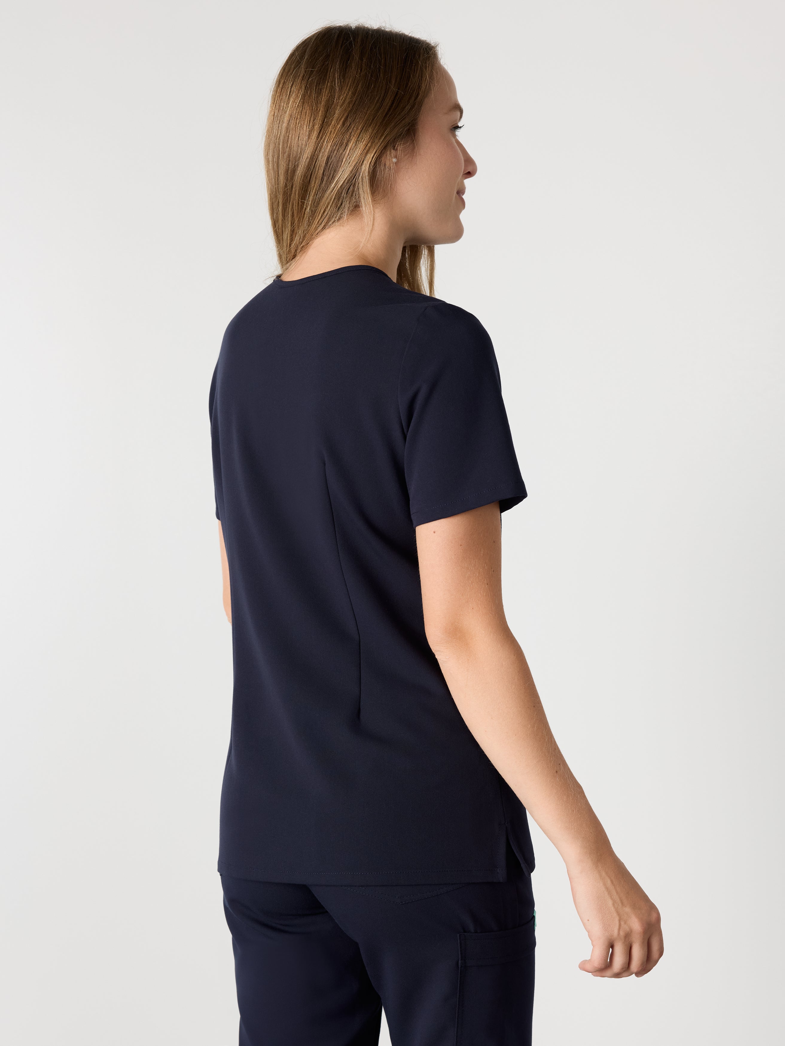 LIV RE-GARDE™ - NAVY - Three Pockets Scrub Top - SILVADUR™ - Final Sale - Image 3