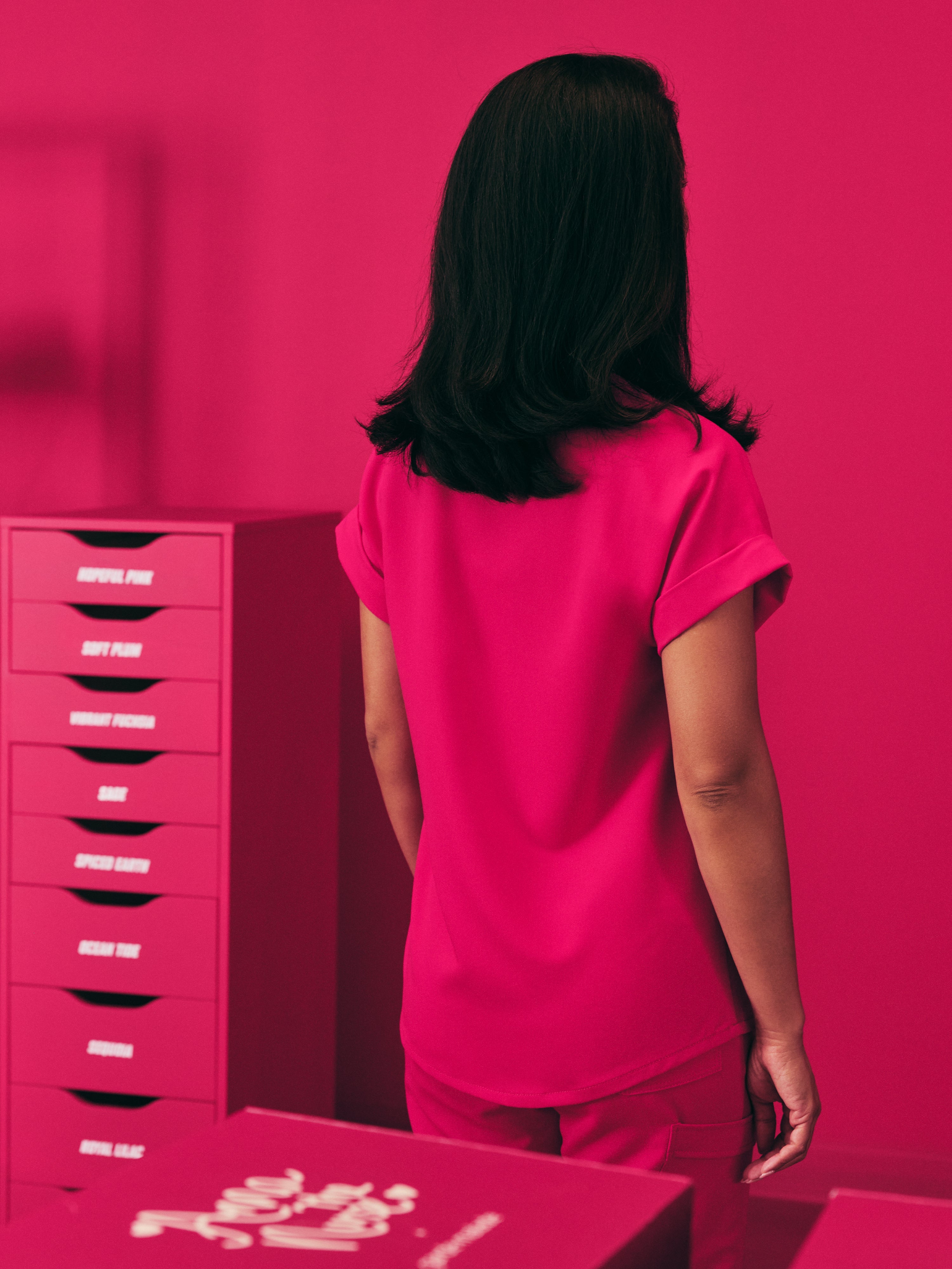 CHARLIE RE-GARDE™ - VIBRANT FUCHSIA - Mandarine Collar Scrub Top - SILVADUR™ - Image 4